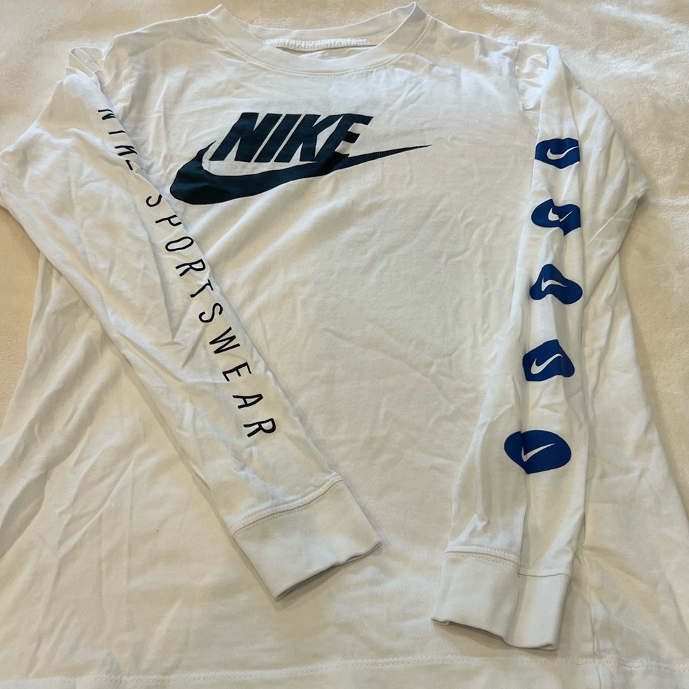 Nike long sleeve tee - Large